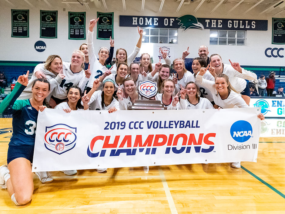 Gulls Win CCC Titles in Field Hockey, Women's Volleyball Endicott College