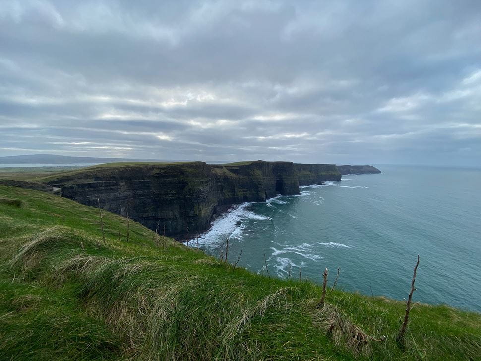 Study Abroad student image ireland cliffs