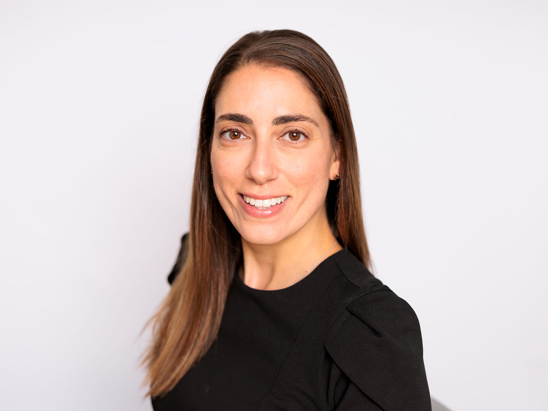 An award-winning journalist and author, Lara Salahi was recognized for her outstanding leadership in preparing aspiring journalists and her distinguished contributions to the field.