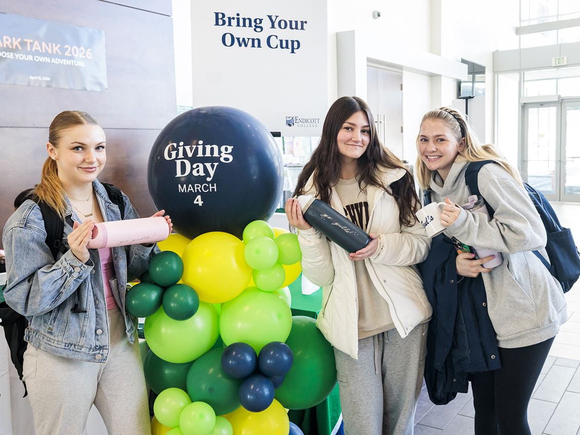 Endicott students on Giving Day