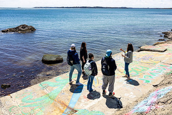 Elizabeth Matelski and her public history course at Mingo Beach