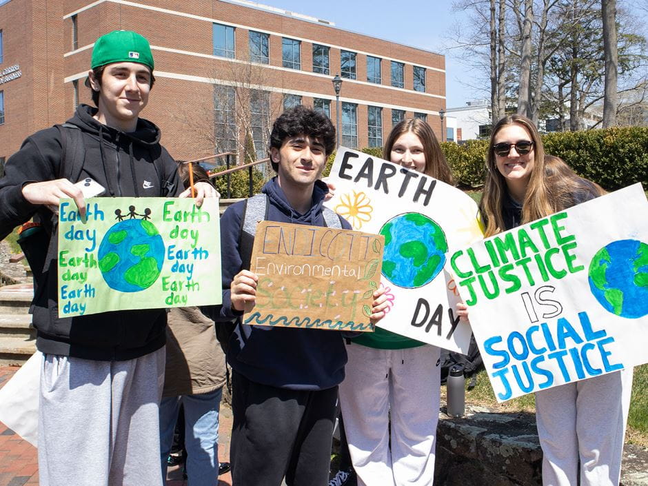 In this year’s Campus Race to Zero Waste, Endicott College increased its standings from last year and bested schools like Harvard along the way.