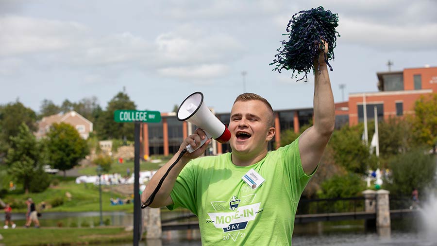 Things You Need for College MoveIn Endicott College