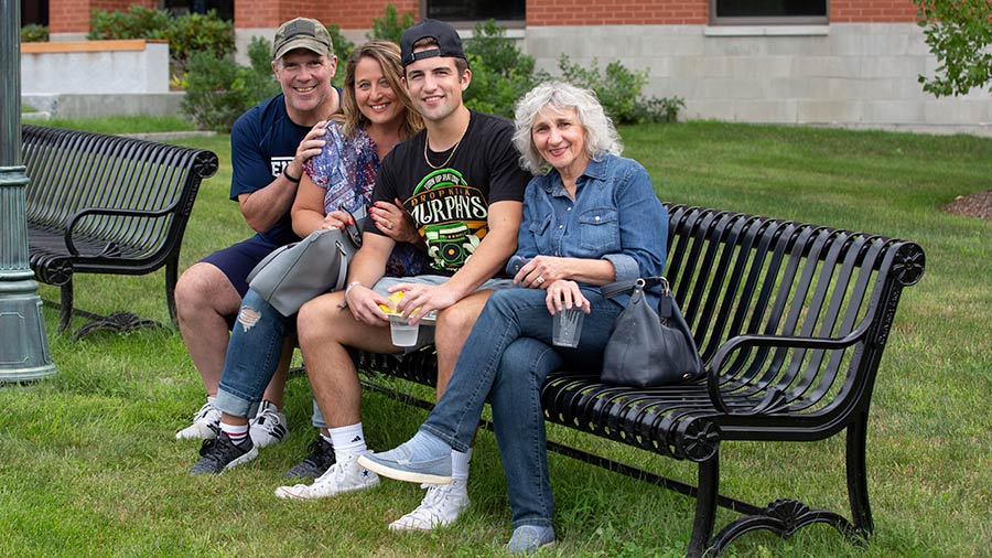 Things You Need for College MoveIn Endicott College