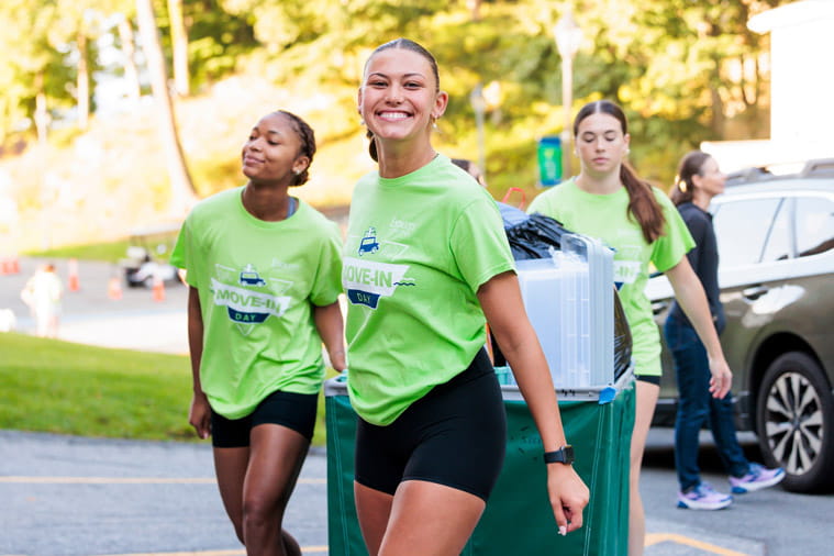 First-year students on Move-In Day 2024
