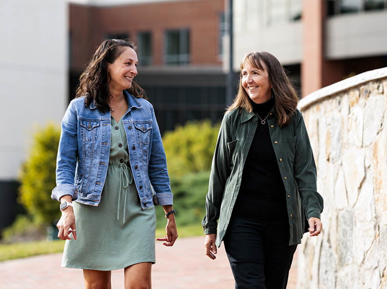 People walking on Endicott's campus