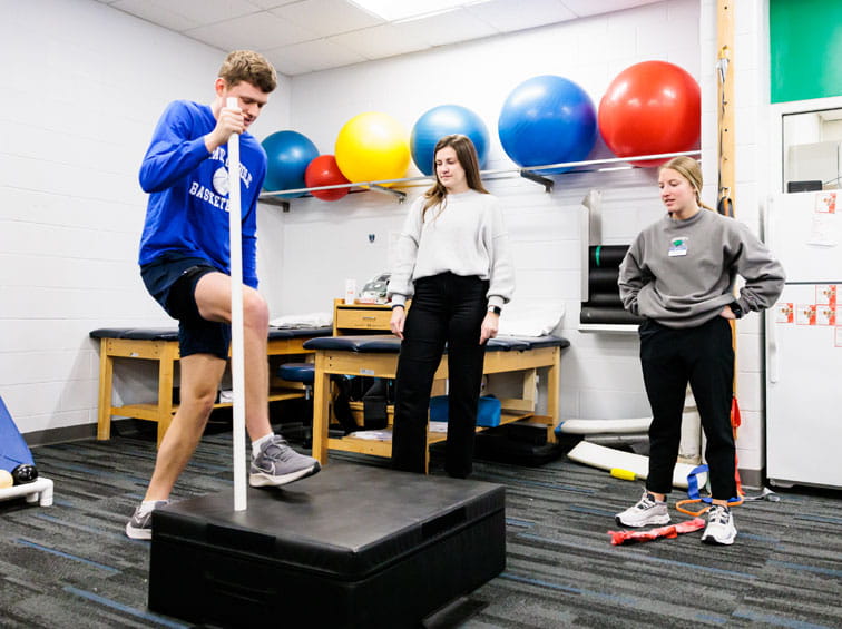Students learning sport science
